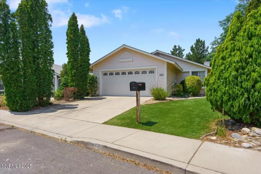 6320 Moon Ridge, Reno, Nevada 89523, 3 Bedrooms Bedrooms, ,2 BathroomsBathrooms,Residential,Residential,Moon Ridge,250053111