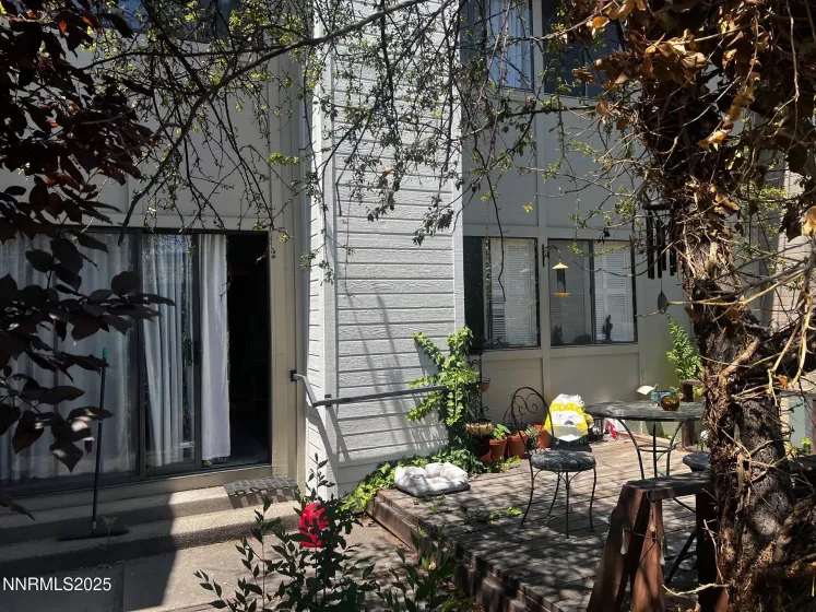 4004 Ruth, Reno, Nevada 89509, 2 Bedrooms Bedrooms, ,3 BathroomsBathrooms,Residential,Residential,Ruth,250053112