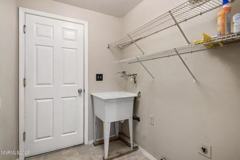 112 Empire, Dayton, Nevada 89403, 3 Bedrooms Bedrooms, ,2 BathroomsBathrooms,Residential,Residential,Empire,250053114