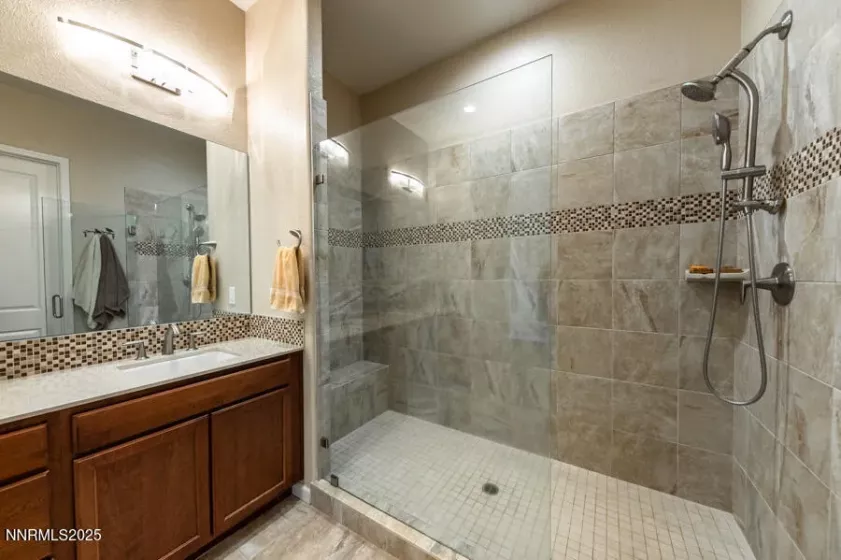 175 Niatross, Reno, Nevada 89521, 2 Bedrooms Bedrooms, ,3 BathroomsBathrooms,Residential,Residential,Niatross,250053115
