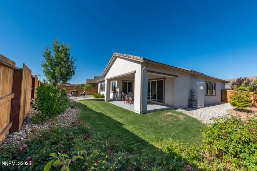 175 Niatross, Reno, Nevada 89521, 2 Bedrooms Bedrooms, ,3 BathroomsBathrooms,Residential,Residential,Niatross,250053115