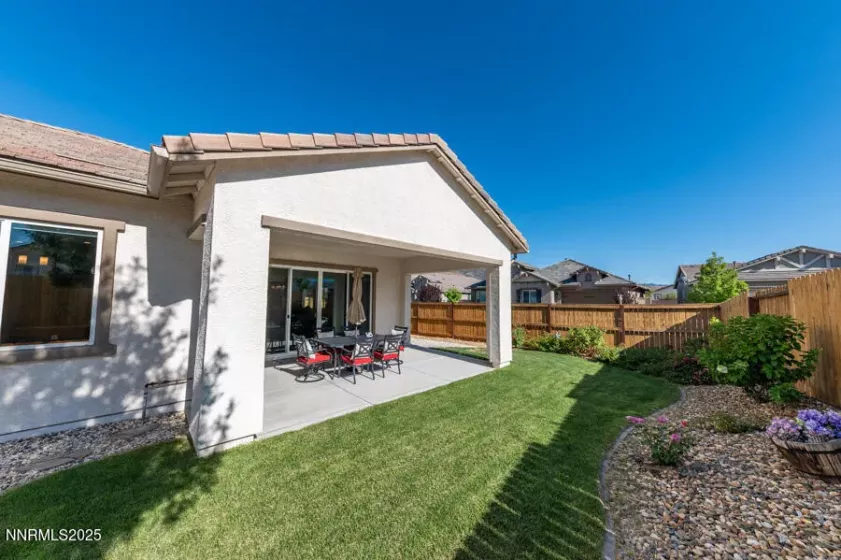 175 Niatross, Reno, Nevada 89521, 2 Bedrooms Bedrooms, ,3 BathroomsBathrooms,Residential,Residential,Niatross,250053115