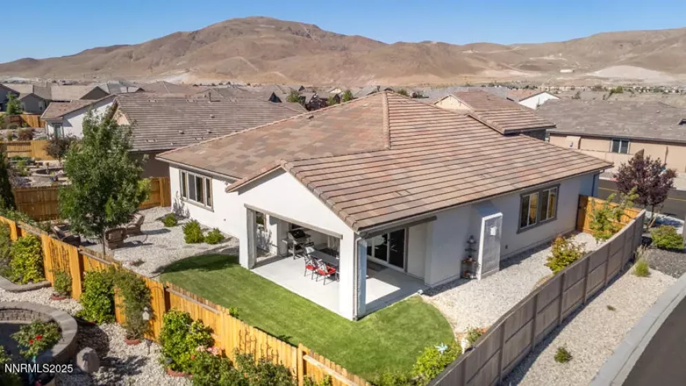 175 Niatross, Reno, Nevada 89521, 2 Bedrooms Bedrooms, ,3 BathroomsBathrooms,Residential,Residential,Niatross,250053115