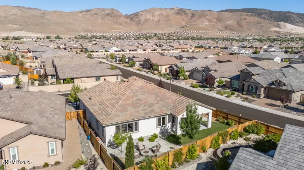 175 Niatross, Reno, Nevada 89521, 2 Bedrooms Bedrooms, ,3 BathroomsBathrooms,Residential,Residential,Niatross,250053115