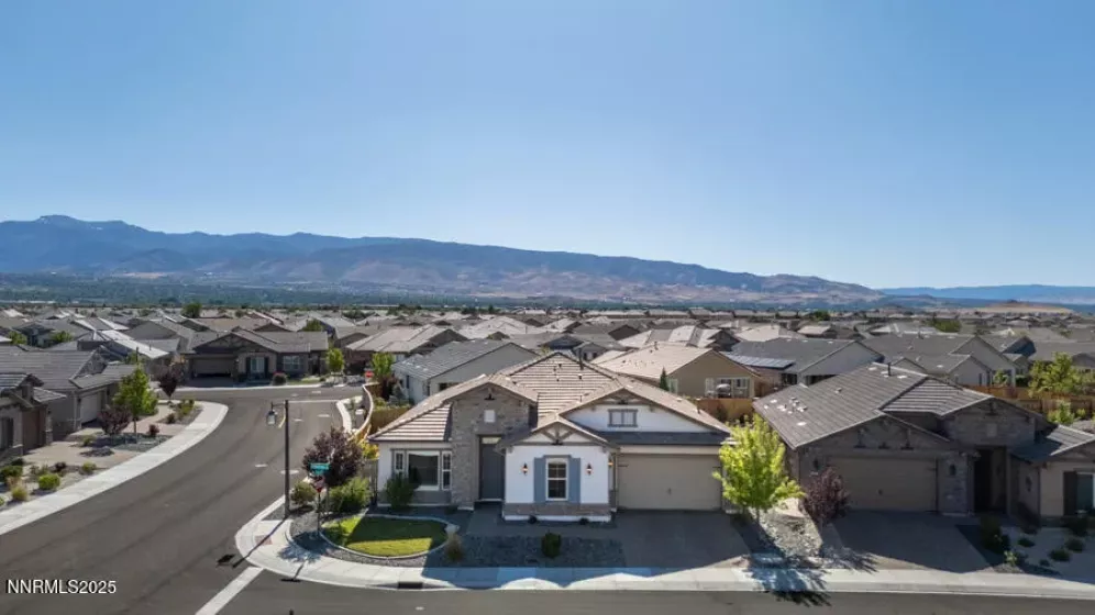 175 Niatross, Reno, Nevada 89521, 2 Bedrooms Bedrooms, ,3 BathroomsBathrooms,Residential,Residential,Niatross,250053115