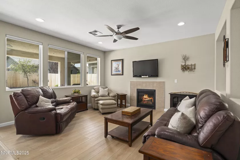 2280 Hyperion, Reno, Nevada 89521, 2 Bedrooms Bedrooms, ,2 BathroomsBathrooms,Residential,Residential,Hyperion,250053118