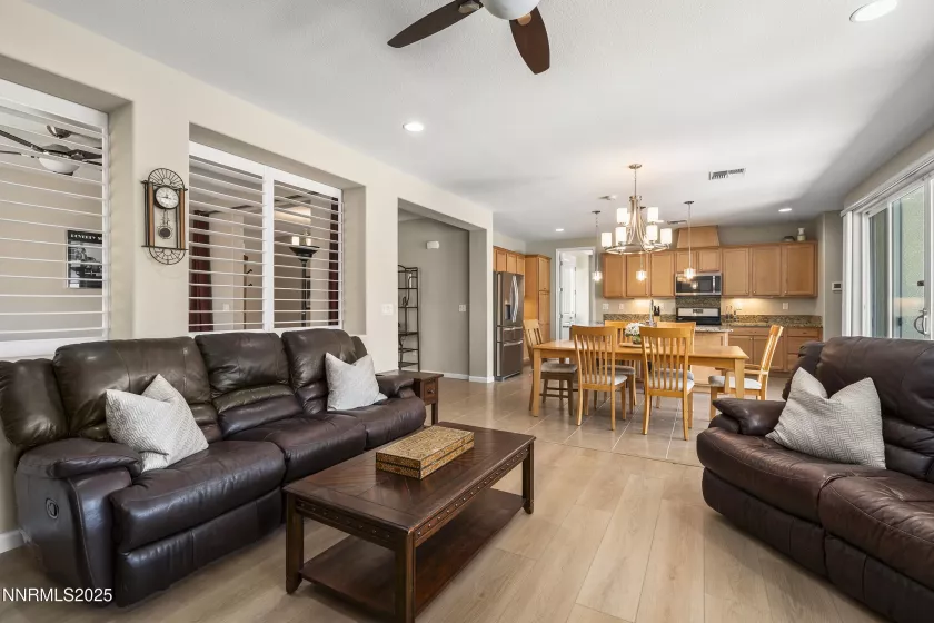 2280 Hyperion, Reno, Nevada 89521, 2 Bedrooms Bedrooms, ,2 BathroomsBathrooms,Residential,Residential,Hyperion,250053118