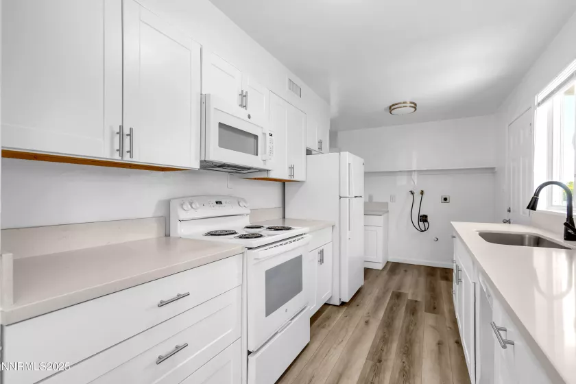 12190 Rocky Mountain, Reno, Nevada 89506, 2 Bedrooms Bedrooms, ,1 BathroomBathrooms,Residential,Residential,Rocky Mountain,250053127