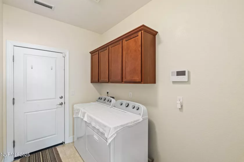 6727 Equation, Sparks, Nevada 89436, 3 Bedrooms Bedrooms, ,2 BathroomsBathrooms,Residential,Residential,Equation,250053140