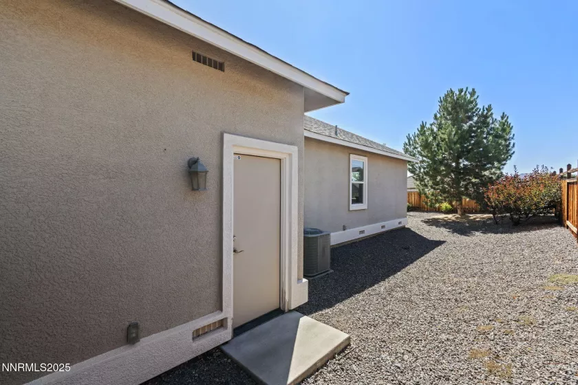 6727 Equation, Sparks, Nevada 89436, 3 Bedrooms Bedrooms, ,2 BathroomsBathrooms,Residential,Residential,Equation,250053140