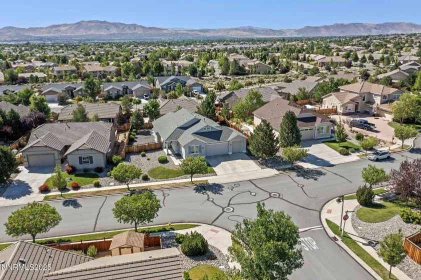 6727 Equation, Sparks, Nevada 89436, 3 Bedrooms Bedrooms, ,2 BathroomsBathrooms,Residential,Residential,Equation,250053140