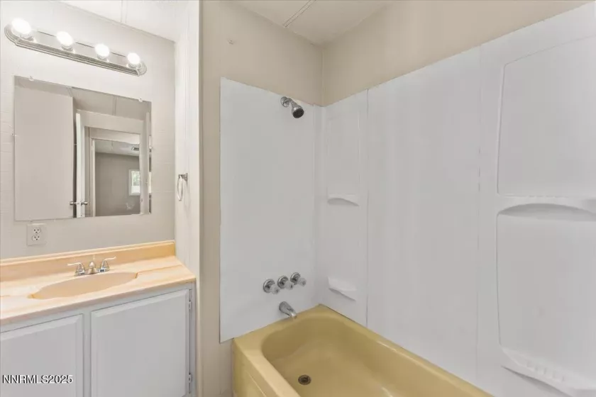 3805 Sandpiper, Reno, Nevada 89508, 3 Bedrooms Bedrooms, ,2 BathroomsBathrooms,Residential,Residential,Sandpiper,250053142