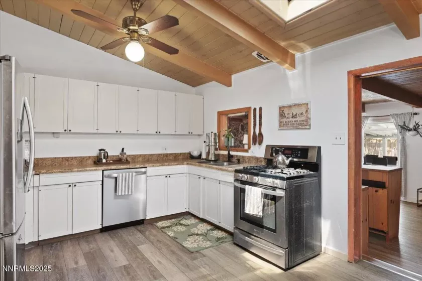 1124 Sbragia, Sparks, Nevada 89431, 3 Bedrooms Bedrooms, ,1 BathroomBathrooms,Residential,Residential,Sbragia,250053148