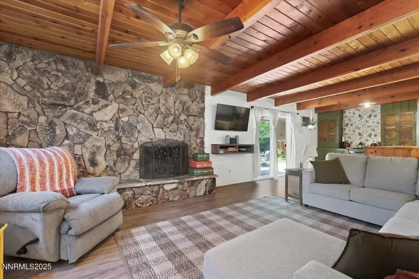 1124 Sbragia, Sparks, Nevada 89431, 3 Bedrooms Bedrooms, ,1 BathroomBathrooms,Residential,Residential,Sbragia,250053148
