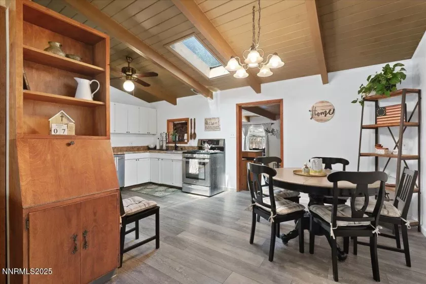 1124 Sbragia, Sparks, Nevada 89431, 3 Bedrooms Bedrooms, ,1 BathroomBathrooms,Residential,Residential,Sbragia,250053148