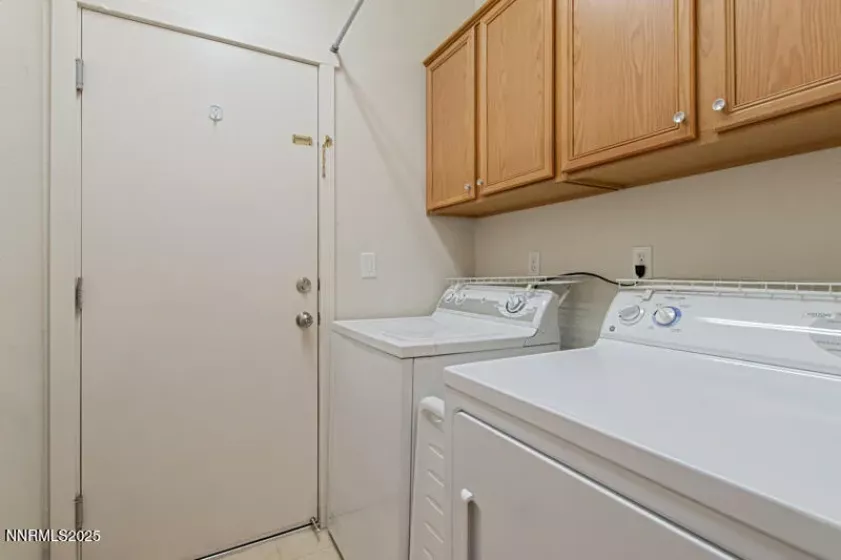 7620 Pioneer Ridge, Reno, Nevada 89506, 2 Bedrooms Bedrooms, ,2 BathroomsBathrooms,Residential,Residential,Pioneer Ridge,250053151