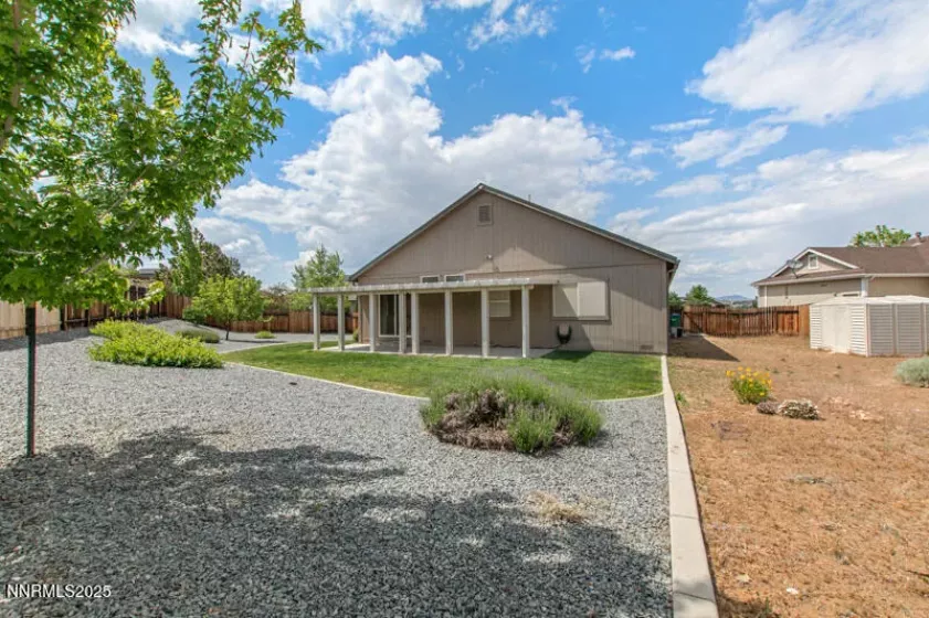 7620 Pioneer Ridge, Reno, Nevada 89506, 2 Bedrooms Bedrooms, ,2 BathroomsBathrooms,Residential,Residential,Pioneer Ridge,250053151