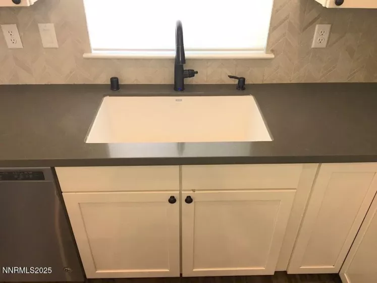 1200 Wild Oak, Reno, Nevada 89503, 3 Bedrooms Bedrooms, ,3 BathroomsBathrooms,Residential,Residential,Wild Oak,250053159