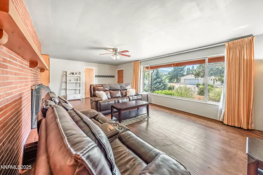 1890 Palisade, Reno, Nevada 89509, 2 Bedrooms Bedrooms, ,2 BathroomsBathrooms,Residential,Residential,Palisade,250053138