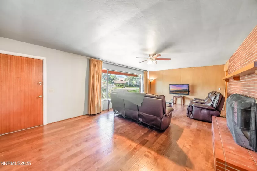 1890 Palisade, Reno, Nevada 89509, 2 Bedrooms Bedrooms, ,2 BathroomsBathrooms,Residential,Residential,Palisade,250053138