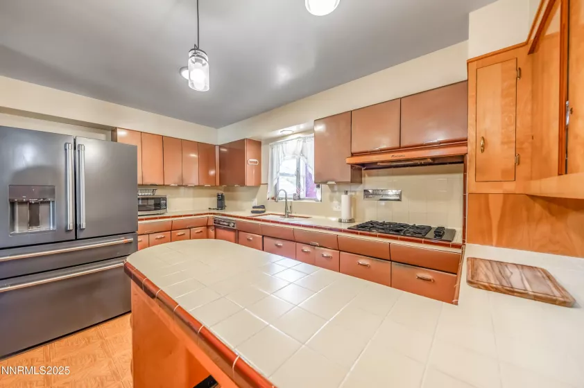 1890 Palisade, Reno, Nevada 89509, 2 Bedrooms Bedrooms, ,2 BathroomsBathrooms,Residential,Residential,Palisade,250053138