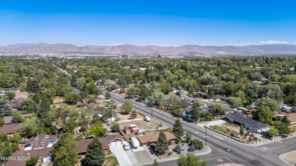 1890 Palisade, Reno, Nevada 89509, 2 Bedrooms Bedrooms, ,2 BathroomsBathrooms,Residential,Residential,Palisade,250053138