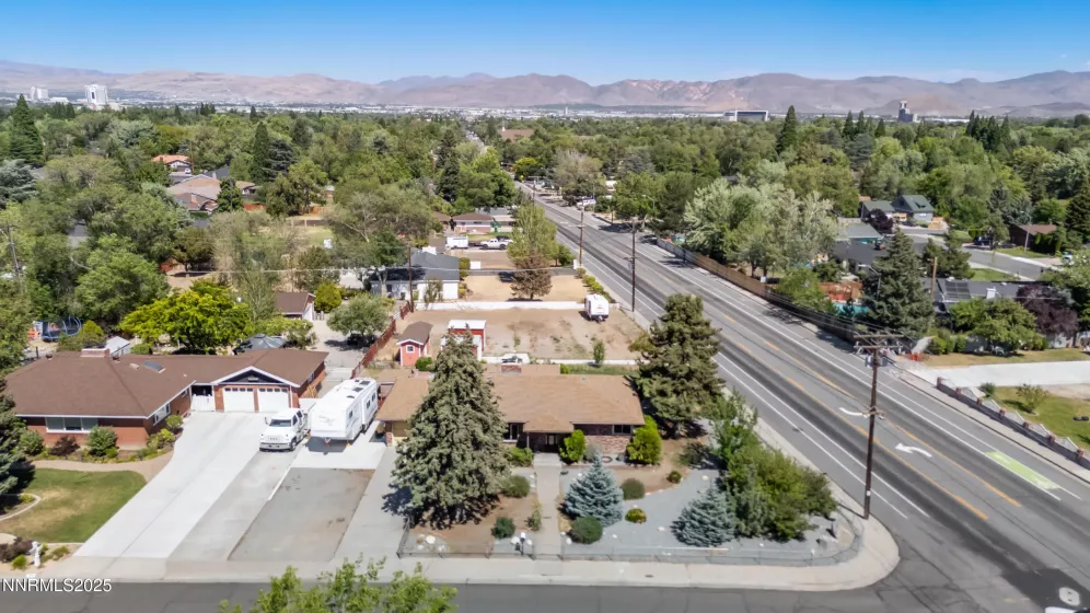 1890 Palisade, Reno, Nevada 89509, 2 Bedrooms Bedrooms, ,2 BathroomsBathrooms,Residential,Residential,Palisade,250053138