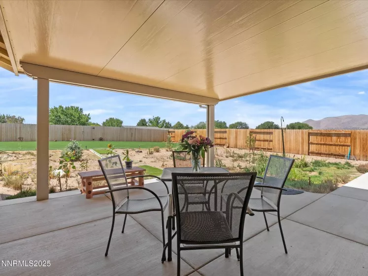 300 Littondale, Sparks, Nevada 89441, 4 Bedrooms Bedrooms, ,3 BathroomsBathrooms,Residential,Residential,Littondale,250053150