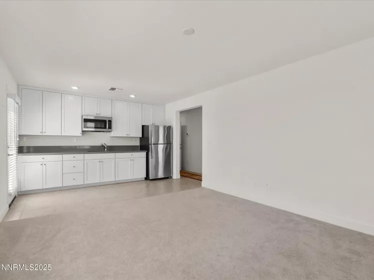 300 Littondale, Sparks, Nevada 89441, 4 Bedrooms Bedrooms, ,3 BathroomsBathrooms,Residential,Residential,Littondale,250053150