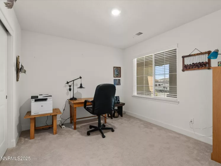 300 Littondale, Sparks, Nevada 89441, 4 Bedrooms Bedrooms, ,3 BathroomsBathrooms,Residential,Residential,Littondale,250053150