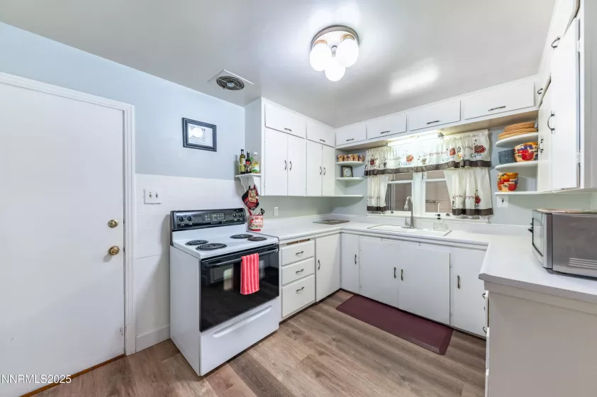 1755 Benjamin Franklin, Reno, Nevada 89509, 4 Bedrooms Bedrooms, ,3 BathroomsBathrooms,Residential,Residential,Benjamin Franklin,250053154