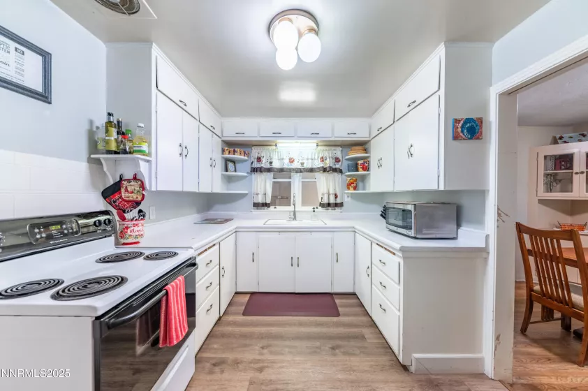 1755 Benjamin Franklin, Reno, Nevada 89509, 4 Bedrooms Bedrooms, ,3 BathroomsBathrooms,Residential,Residential,Benjamin Franklin,250053154