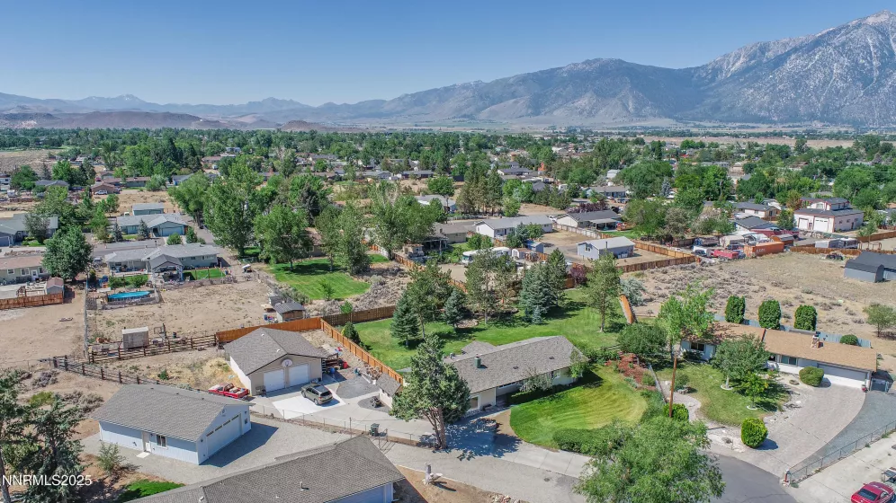 950 Morning Star, Gardnerville, Nevada 89460, 3 Bedrooms Bedrooms, ,2 BathroomsBathrooms,Residential,Residential,Morning Star,250053167