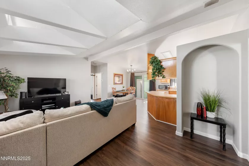 7571 Diamond Pointe, Reno, Nevada 89506, 3 Bedrooms Bedrooms, ,2 BathroomsBathrooms,Residential,Residential,Diamond Pointe,250053169