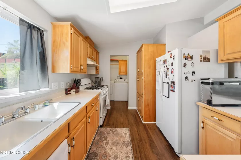 7571 Diamond Pointe, Reno, Nevada 89506, 3 Bedrooms Bedrooms, ,2 BathroomsBathrooms,Residential,Residential,Diamond Pointe,250053169