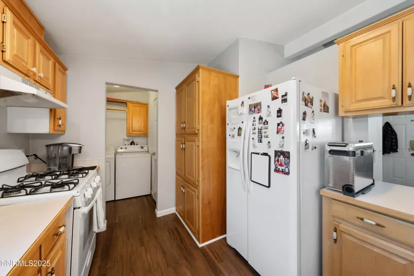 7571 Diamond Pointe, Reno, Nevada 89506, 3 Bedrooms Bedrooms, ,2 BathroomsBathrooms,Residential,Residential,Diamond Pointe,250053169