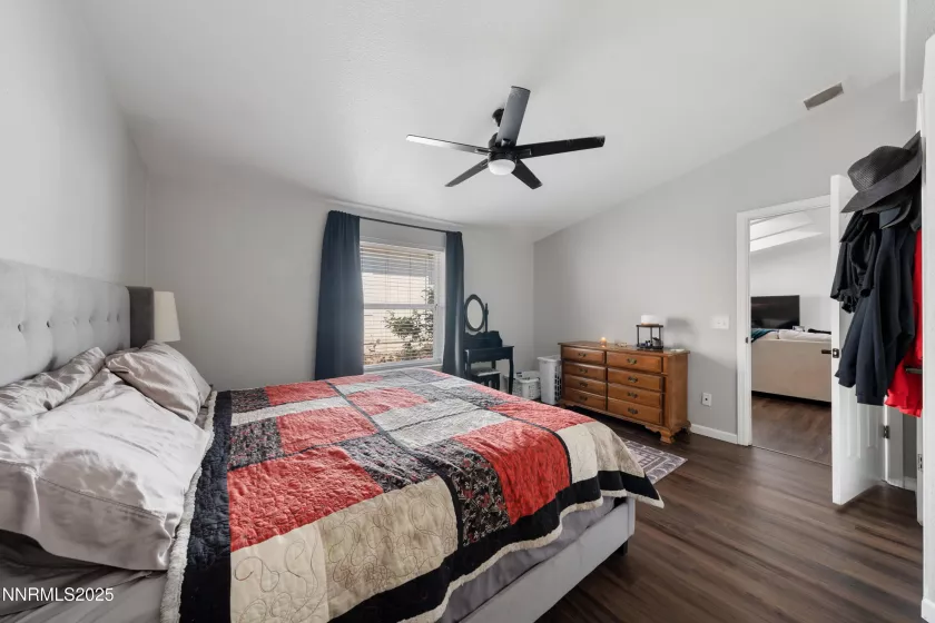 7571 Diamond Pointe, Reno, Nevada 89506, 3 Bedrooms Bedrooms, ,2 BathroomsBathrooms,Residential,Residential,Diamond Pointe,250053169