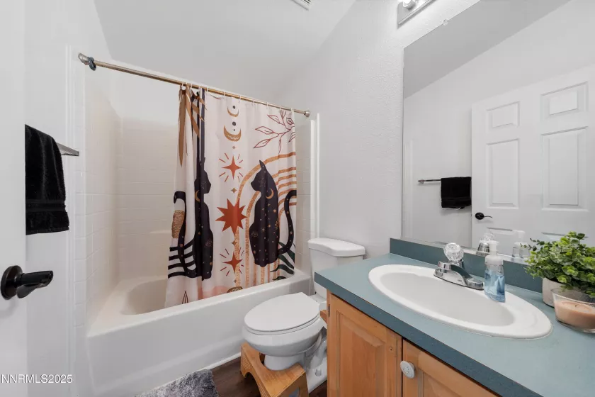 7571 Diamond Pointe, Reno, Nevada 89506, 3 Bedrooms Bedrooms, ,2 BathroomsBathrooms,Residential,Residential,Diamond Pointe,250053169