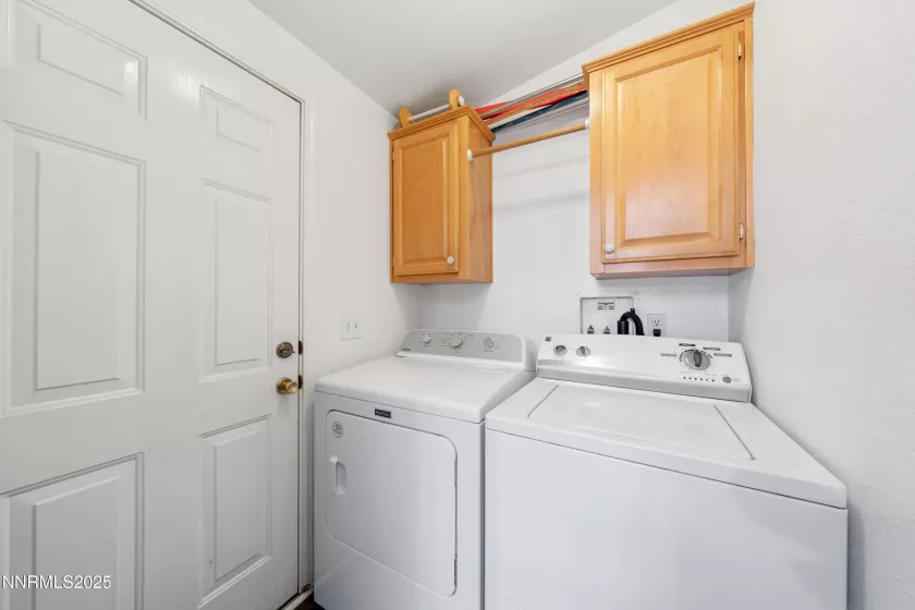 7571 Diamond Pointe, Reno, Nevada 89506, 3 Bedrooms Bedrooms, ,2 BathroomsBathrooms,Residential,Residential,Diamond Pointe,250053169