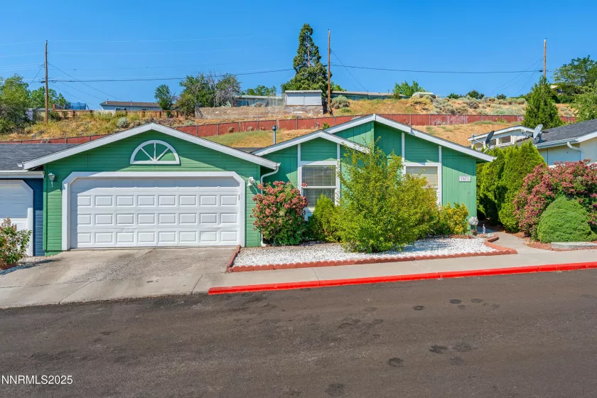 7571 Diamond Pointe, Reno, Nevada 89506, 3 Bedrooms Bedrooms, ,2 BathroomsBathrooms,Residential,Residential,Diamond Pointe,250053169
