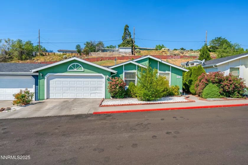 7571 Diamond Pointe, Reno, Nevada 89506, 3 Bedrooms Bedrooms, ,2 BathroomsBathrooms,Residential,Residential,Diamond Pointe,250053169