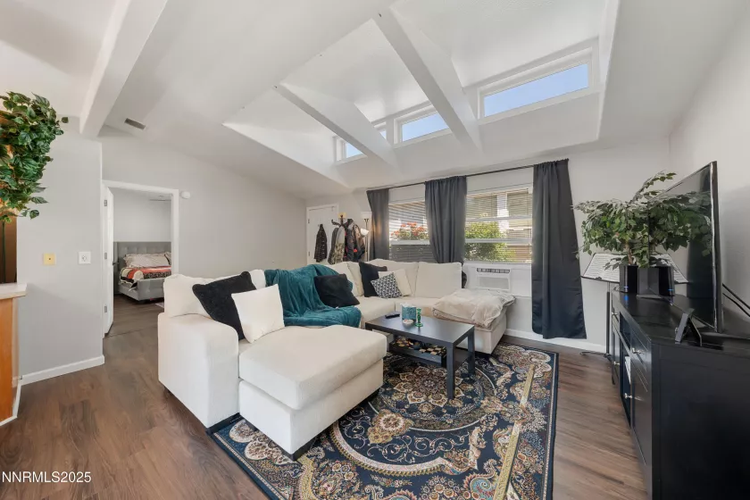 7571 Diamond Pointe, Reno, Nevada 89506, 3 Bedrooms Bedrooms, ,2 BathroomsBathrooms,Residential,Residential,Diamond Pointe,250053169