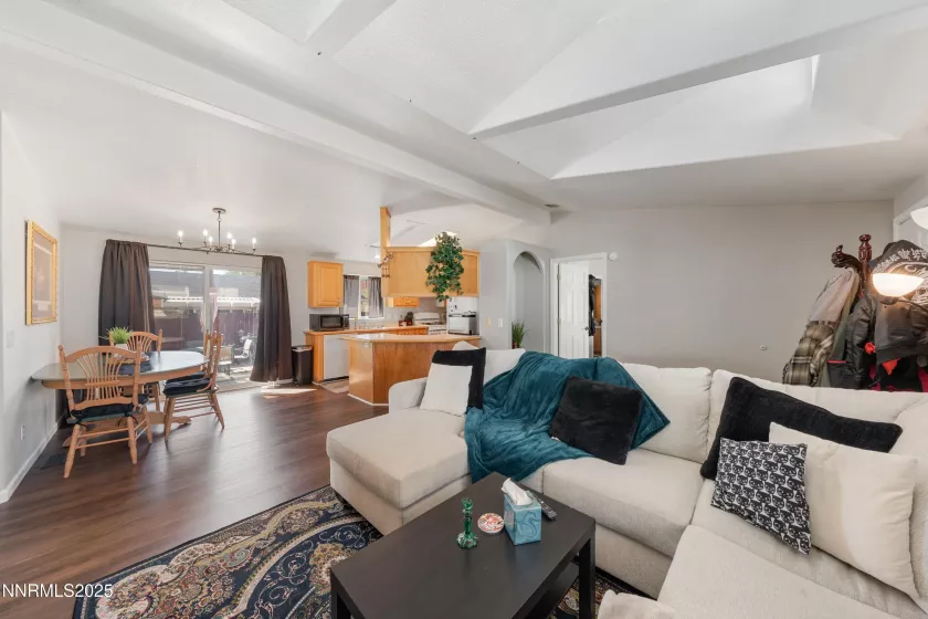 7571 Diamond Pointe, Reno, Nevada 89506, 3 Bedrooms Bedrooms, ,2 BathroomsBathrooms,Residential,Residential,Diamond Pointe,250053169