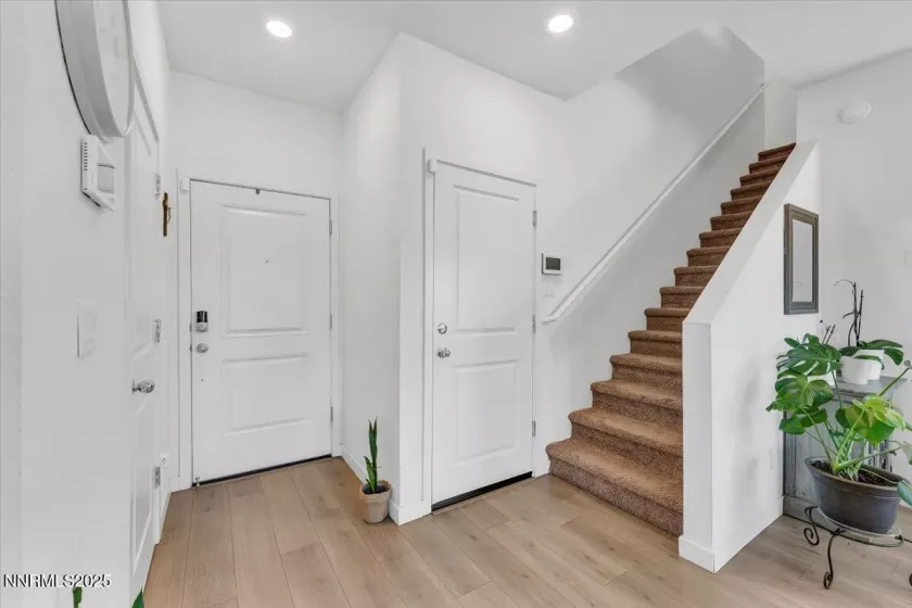 8838 Wolf Moon, Reno, Nevada 89506, 4 Bedrooms Bedrooms, ,3 BathroomsBathrooms,Residential,Residential,Wolf Moon,250053170