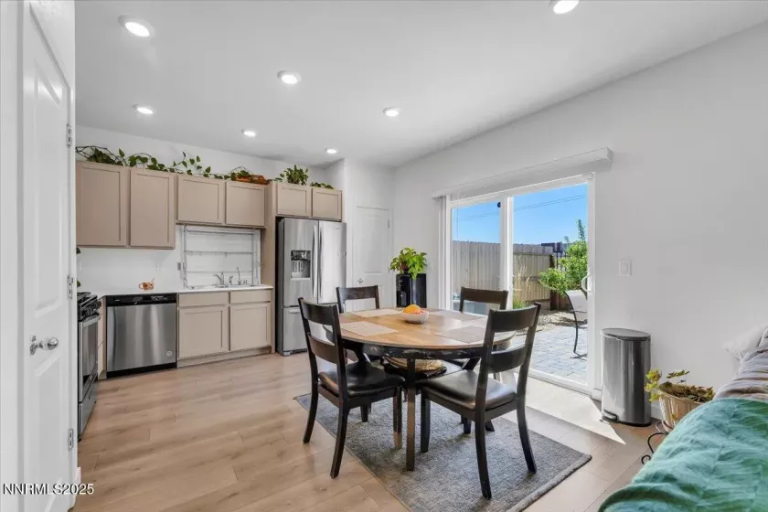 8838 Wolf Moon, Reno, Nevada 89506, 4 Bedrooms Bedrooms, ,3 BathroomsBathrooms,Residential,Residential,Wolf Moon,250053170