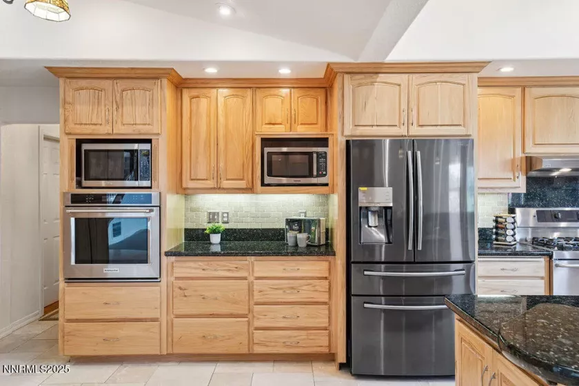 13475 Evening Song, Reno, Nevada 89511, 4 Bedrooms Bedrooms, ,3 BathroomsBathrooms,Residential,Residential,Evening Song,250053171