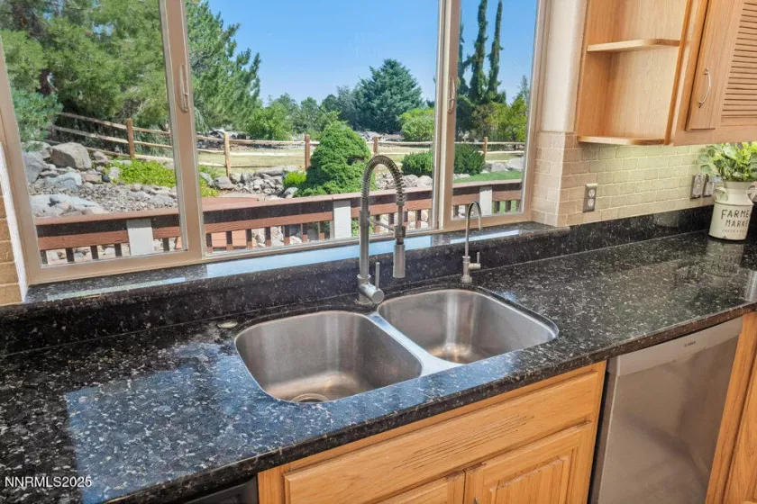 13475 Evening Song, Reno, Nevada 89511, 4 Bedrooms Bedrooms, ,3 BathroomsBathrooms,Residential,Residential,Evening Song,250053171