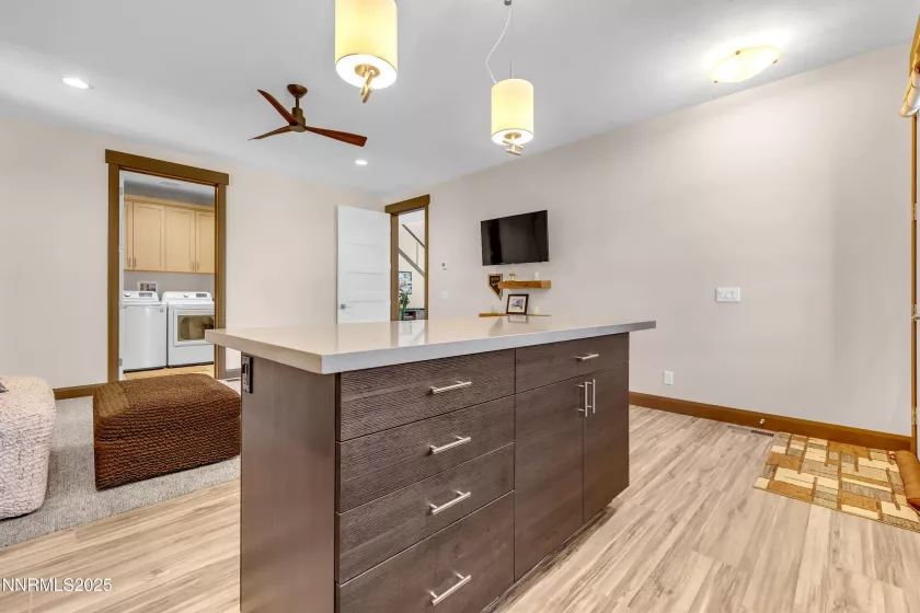 10025 Donalisha, Reno, Nevada 89511, 4 Bedrooms Bedrooms, ,5 BathroomsBathrooms,Residential,Residential,Donalisha,250053172