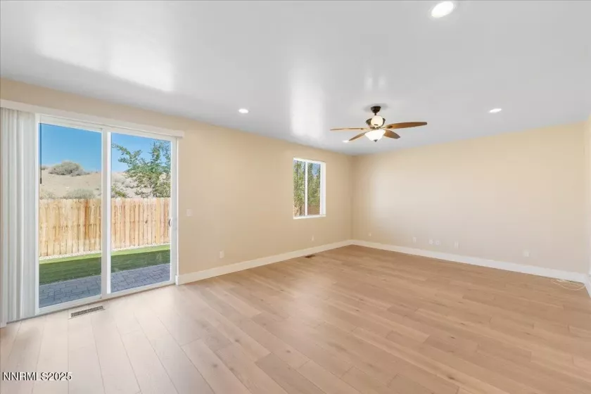 3485 Fairway, Sparks, Nevada 89431, 5 Bedrooms Bedrooms, ,3 BathroomsBathrooms,Residential,Residential,Fairway,250053174