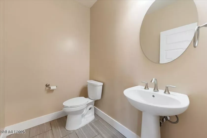 3485 Fairway, Sparks, Nevada 89431, 5 Bedrooms Bedrooms, ,3 BathroomsBathrooms,Residential,Residential,Fairway,250053174